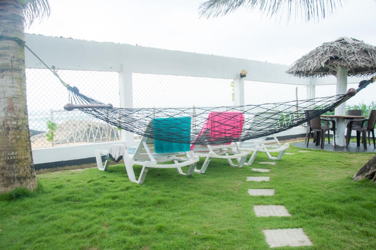 Ashen'S Beach House Bussa Exterior foto