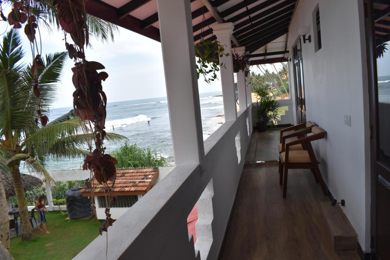 Ashen'S Beach House Bussa Exterior foto